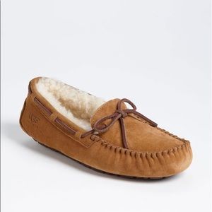 🆕🆕 UGG Dakota Slippers